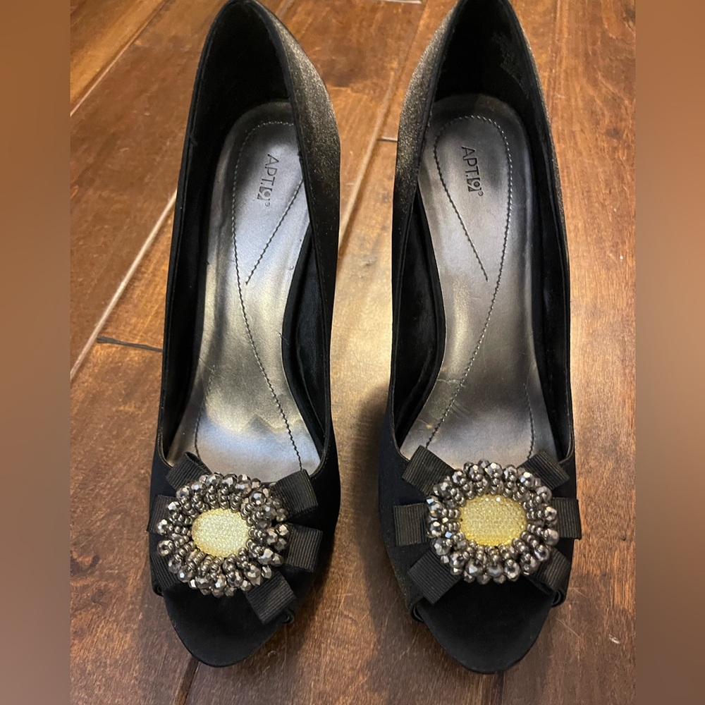 Black satin size 8 heels